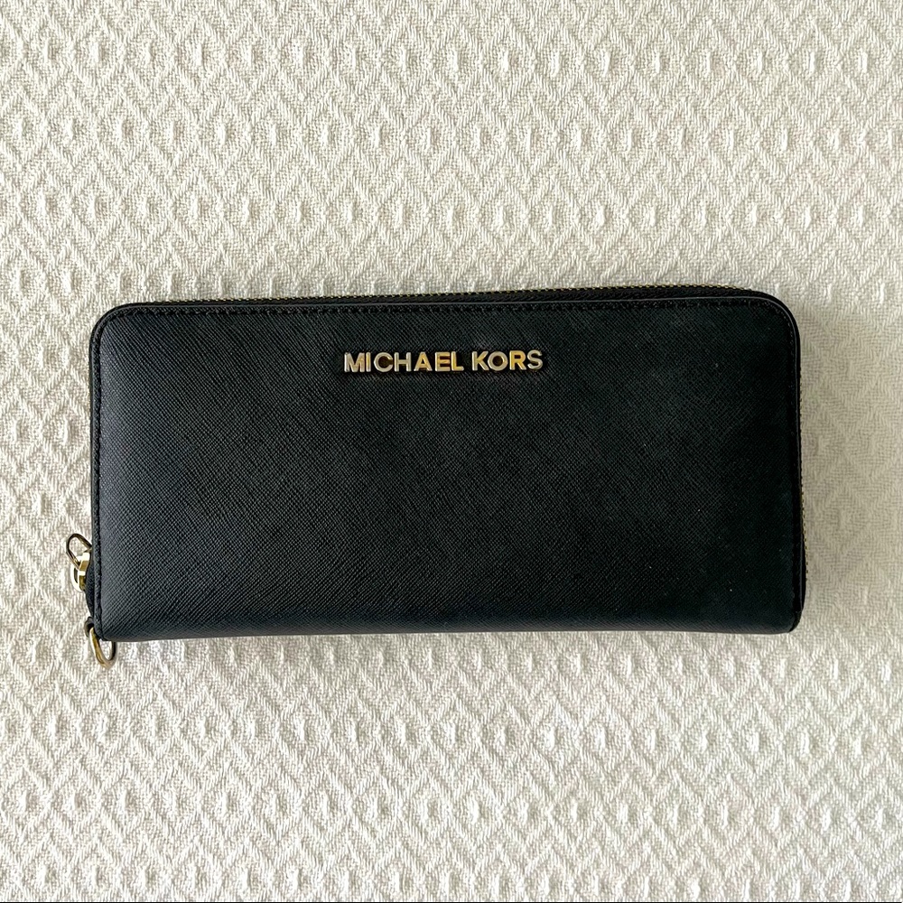 Michael Kors Black Jet Set Continental Wallet